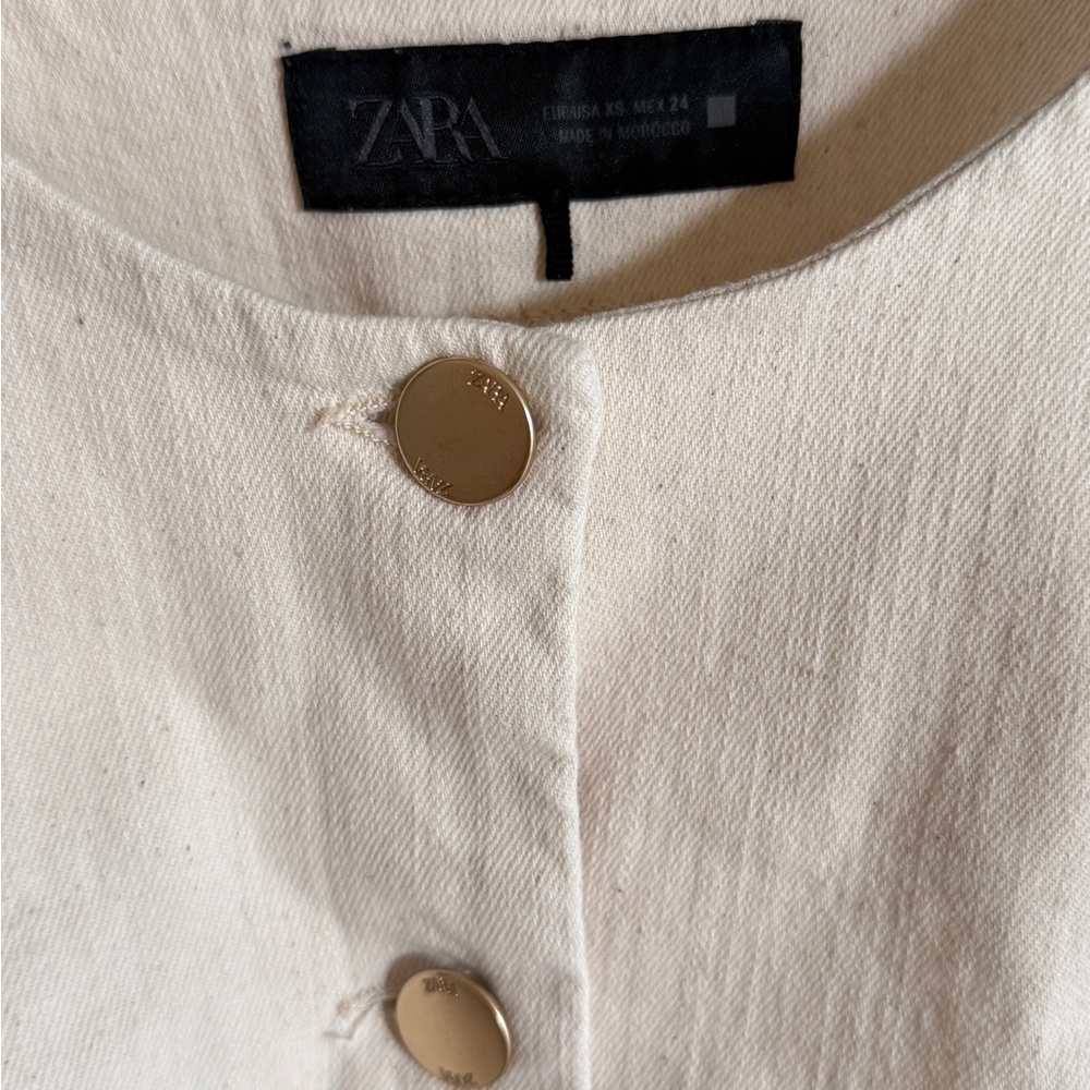 Zara Cropped Tan Denim Vest - Safari Vest with Halter Neckline, Button Details - Picture 4 of 4